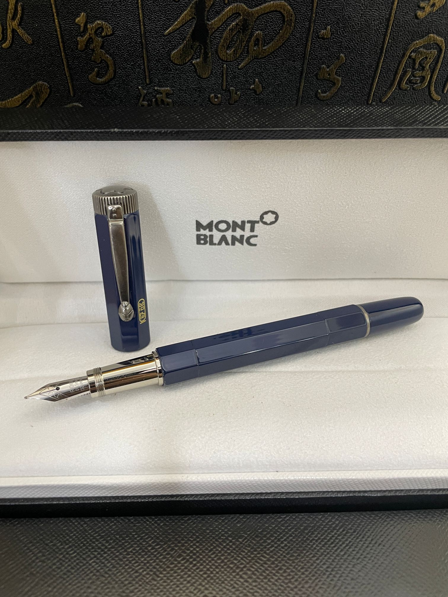 Copy Montblanc Heritage Egyptomania Fountian Blue Barrel Silver